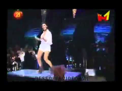 Genta_Ismajli_-_Vallezim_Op_Labi_2009_-_www.besfort.de.mp4