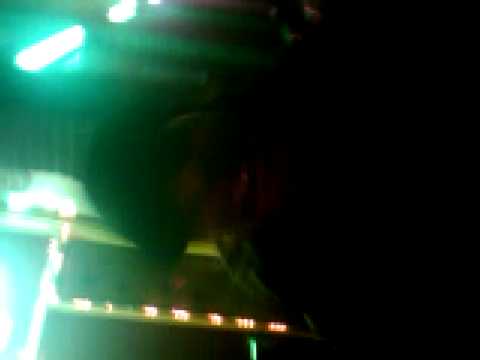 NALDJE (Bloedserieus) Freestyle 1/1/2009 in ZAANDAM!