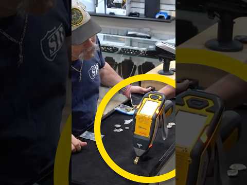 Tiene que Cortar los Lingotes de Oro para Asegurarse de que no Son Falsos #shorts #oro #viral