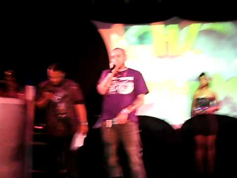 DJ RONNIE DIGITAL WINNING BEST DJ AWARD