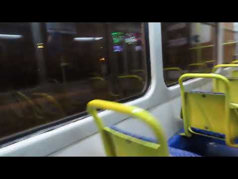 2022-12-31 singur in tramvaiul 101 (catre centru in noaptea de revelion)