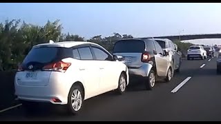 [討論] 高速公路的安全車距被當成什麼了？