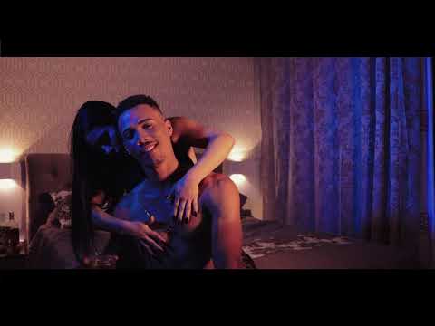 PH Oliveira - Dois Beijos e Mão Boba (Official Music Vídeo)