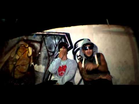 FANTASMAS VIDEO OFICIAL   Neutro Shorty y Treizy   BUENA MIERDA 2014