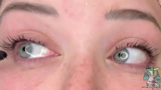 Applying and Results of Elizabeth Mott Volumizing Mascara