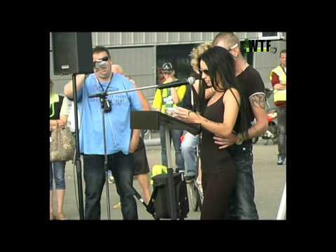 WTF tv Item van het afscheid van haagse Sjonnie