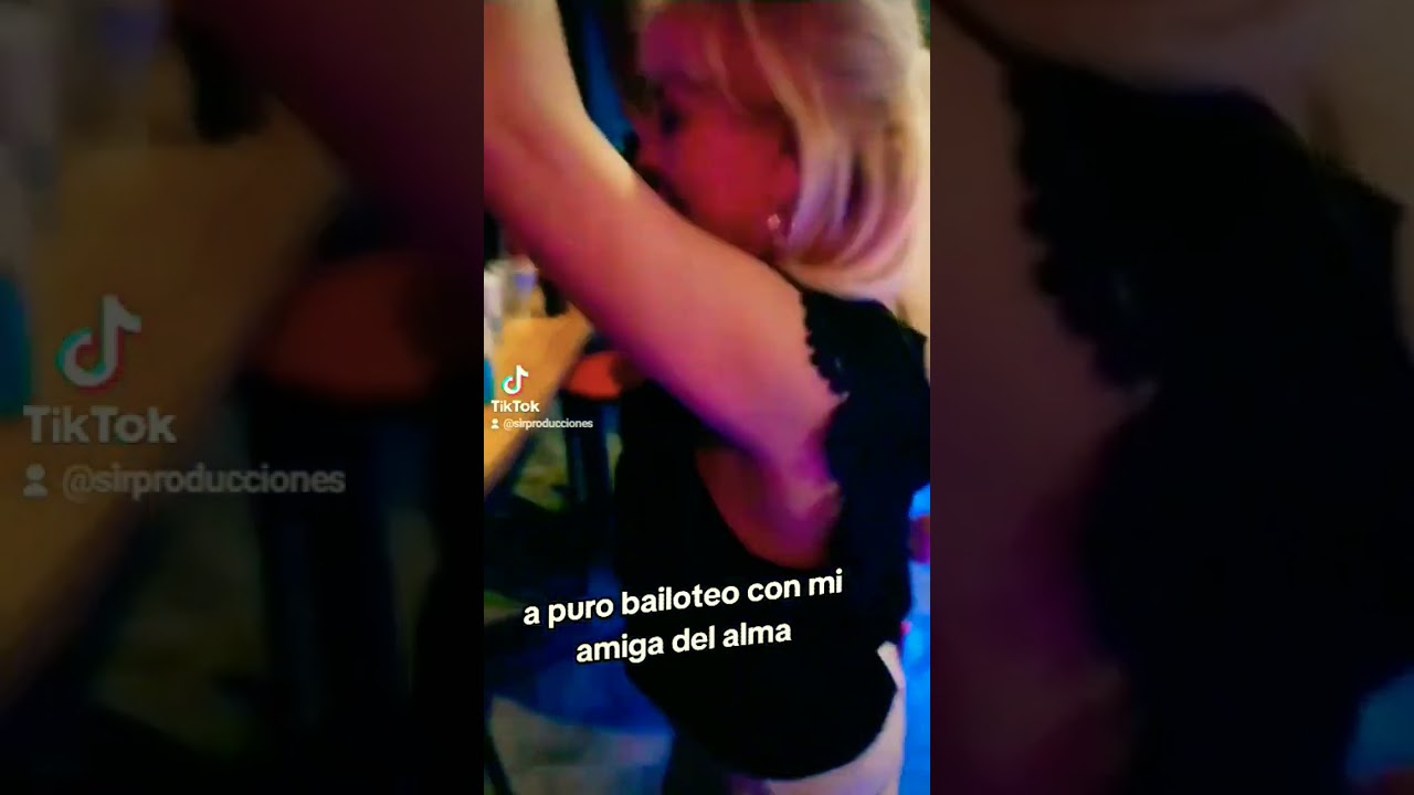 a puro bailoteo con mi Amix #elconejoblanco #bailesdetiktok #fiesta #bailoteo #amiga #huguitoflores