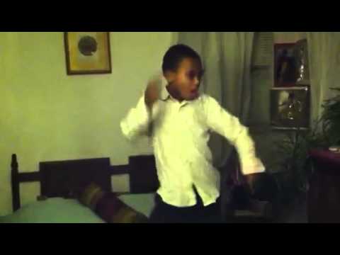 MALIQ dancing I gotta feeling!