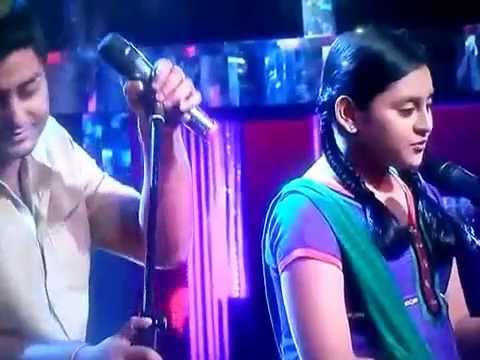 Arijit singh singing Tum hi ho in Indian Idol Juniors 2013....