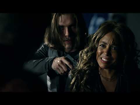 S W A T  5x05 Hando negotiating. Action scene