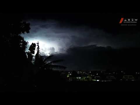 🌩️ Tempestade de Raios Vista de Piraquara – Fenômeno que Atingiu o Litoral Paranaense - (18/01/2026)