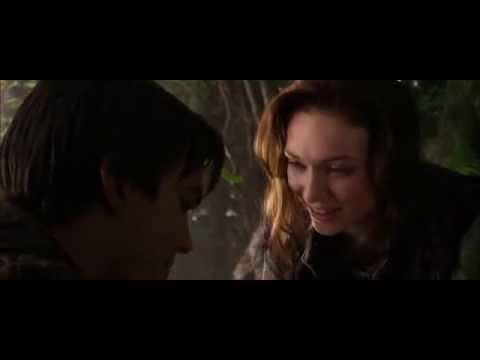 Jack and Isabelle - she's so high above him (Jack the Giant Slayer)