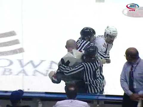 Pete Vandermeer vs Trevor Gillies