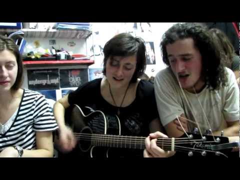 Ana si prietenii- Doi pasi in urma ta (Cargo)