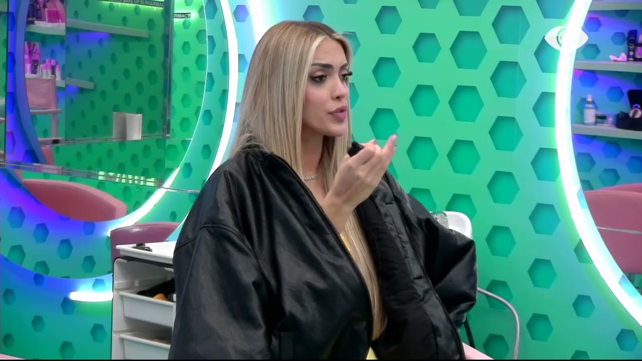 Kohën time ta kam dhënë/ Vijon diskutimi mes Brikenës dhe Mateos