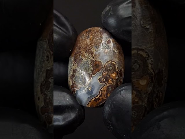 حجر عقيق داؤدي طبيعي