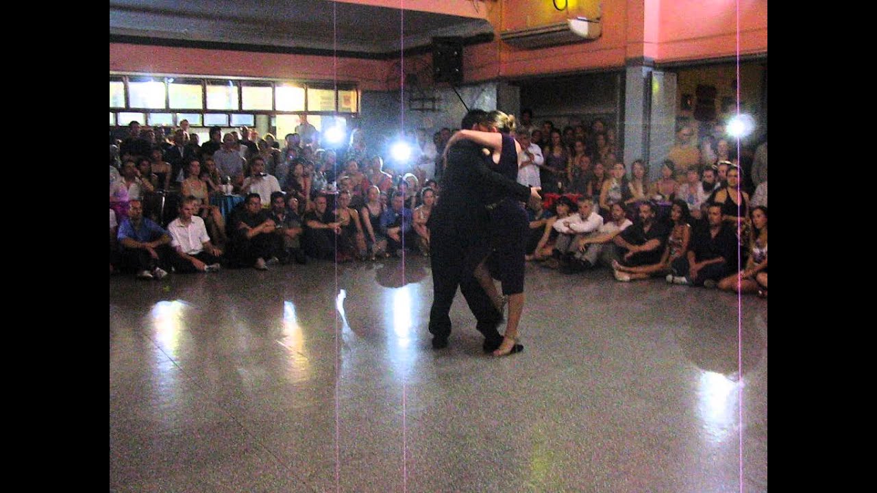 NOELIA HURTADO y CARLOS ESPINOZA en Viva La Pepa Milonga (2/5)