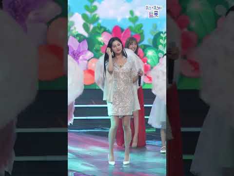 [세로직캠]황우림 - 양산에서 맺은 첫사랑 화요일은 밤이 좋아