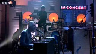 Paul Weller peforms Saturn's Pattern for Radio 2 In Concert