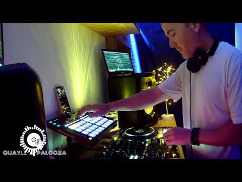 Studio Sessions: anjunadeep X anjunabeats -  Live Mashup w/ DJ Scotty Q