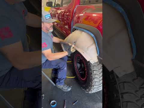 3rd gen tacoma fender trim 2 in 1 step,fast and even ,no need to remove the flares 🤔