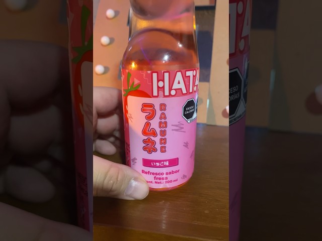 Vídeo relacionado con Ramune Pack bebida de fresa de 30 x 200 ml 0.2 ml - Pack de 30