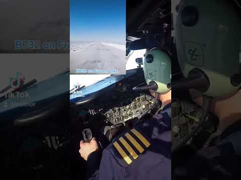 Boeing B737-200 landing on a frozen lake #nolinor #shorts