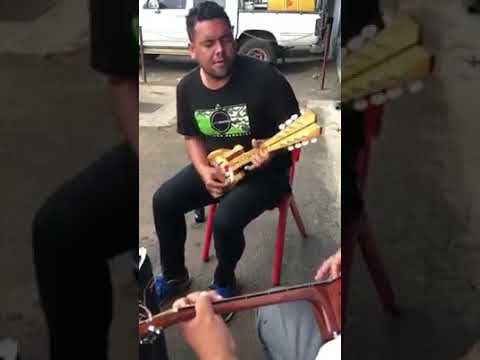 Cook Island & Tahitian music, Awesome Singing & Ukulele playing Style.