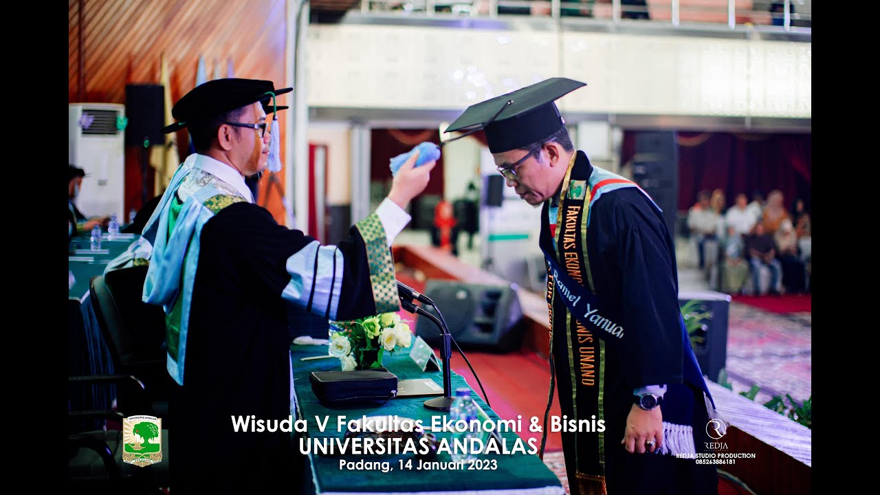 WISUDA VI FAKULTAS EKONOMI DAN BISNIS UNIVERSITAS ANDALAS