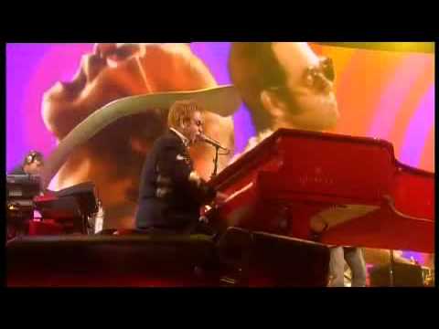 Elton John - trailer concert The Red Piano