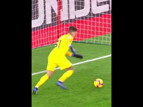 When Ederson Gets Bored🤯🔥