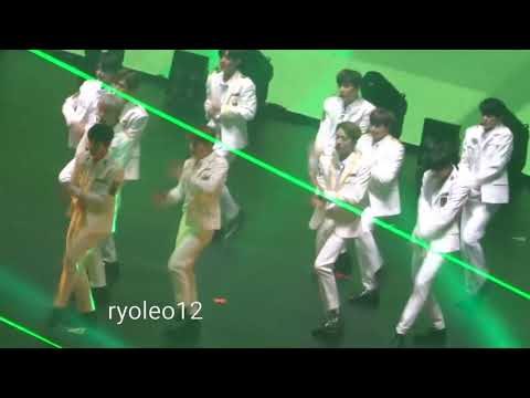 [FanCam] 20180901 WannaOne - Never The World Manila