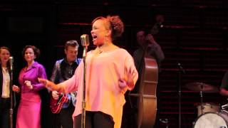 Video: Watch Mary Louise Lee sing &#39;Fools Fall in Love&#39; with the cast of &#39;Million Dollar Quartet&#39;