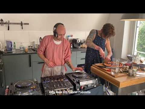 Techno Pizza @ Angy Kore & Gabriel Padrevita