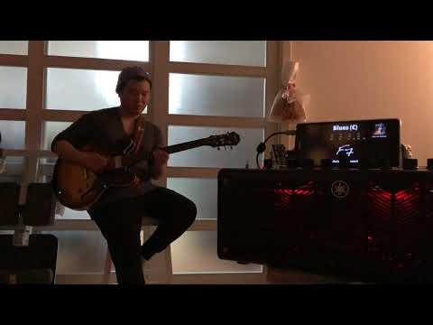 Slow Blues ; Epiphone dot and Yamaha THR10C