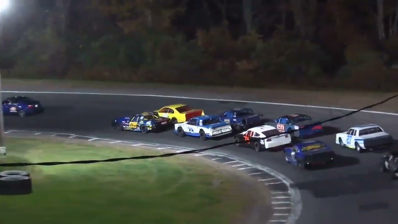 Star Speedway- Pre-Howler- Pro V8 Sportsman feature 10-23-26