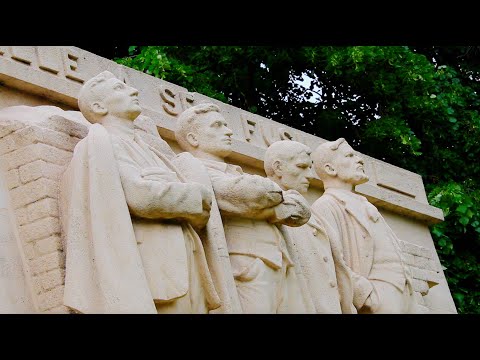 A Portrait of Lille A Ses Fusilles Monument