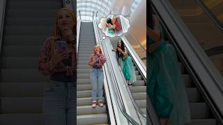 Download lagu Jasmin's teleportation on the escalator…🤭🙌🏻 (not for kids) #jasminemeyer mp3