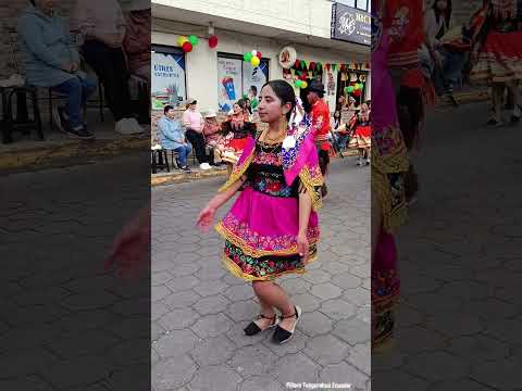 Desfile folklórico Pillaro Tungurahua Ecuador #arte #cultura #tradicion