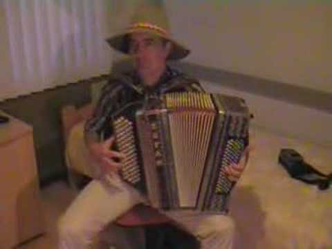 Ton playing the zupan buttonbox part2