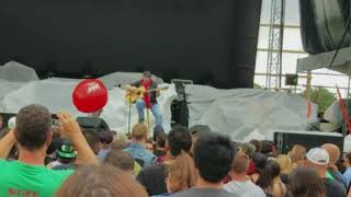 Jake  Burns of Stiff Little Fingers &quot;Wasted Life&quot; acoustic