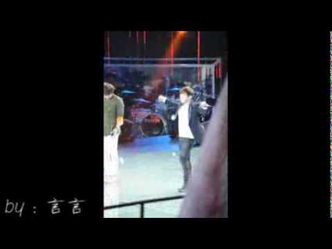 Shinhwa Minwoo Dance 75a - [言言] 120821 Asian Wave in Shanghai Dance Battle Rec