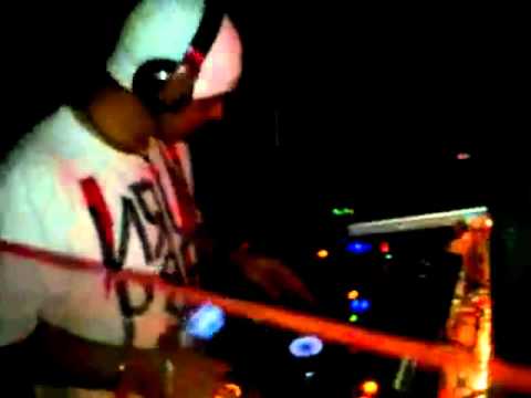 MARCELLO TOTTI - LIVE SESSION @ Club CRESCENDO - Chicago - 12.30.2010