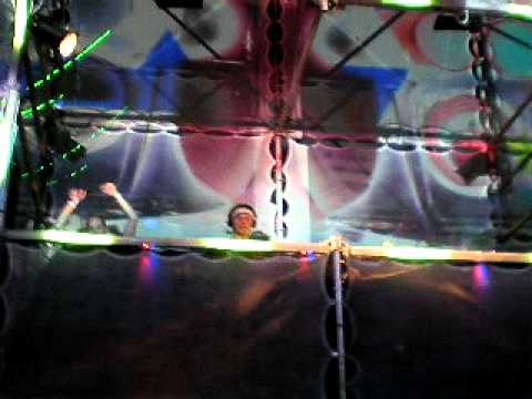 Martin Solveig - Aerodynamic (Daft Punk) Ultra 2011