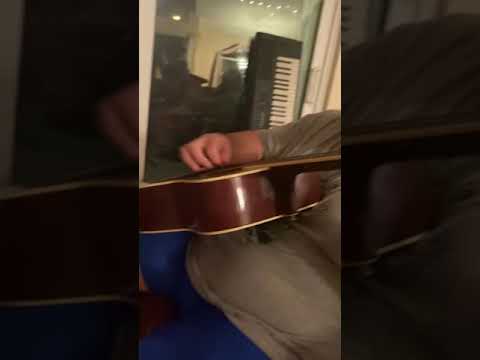 KING Hebron - Be Still(Version 2)