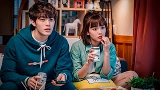 Garota se acha feia depois que o amante ofende ela, então muda a aparência pra dar o troco...