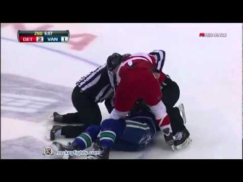 Justin Abdelkader vs Maxim Lapierre February 2nd 2012