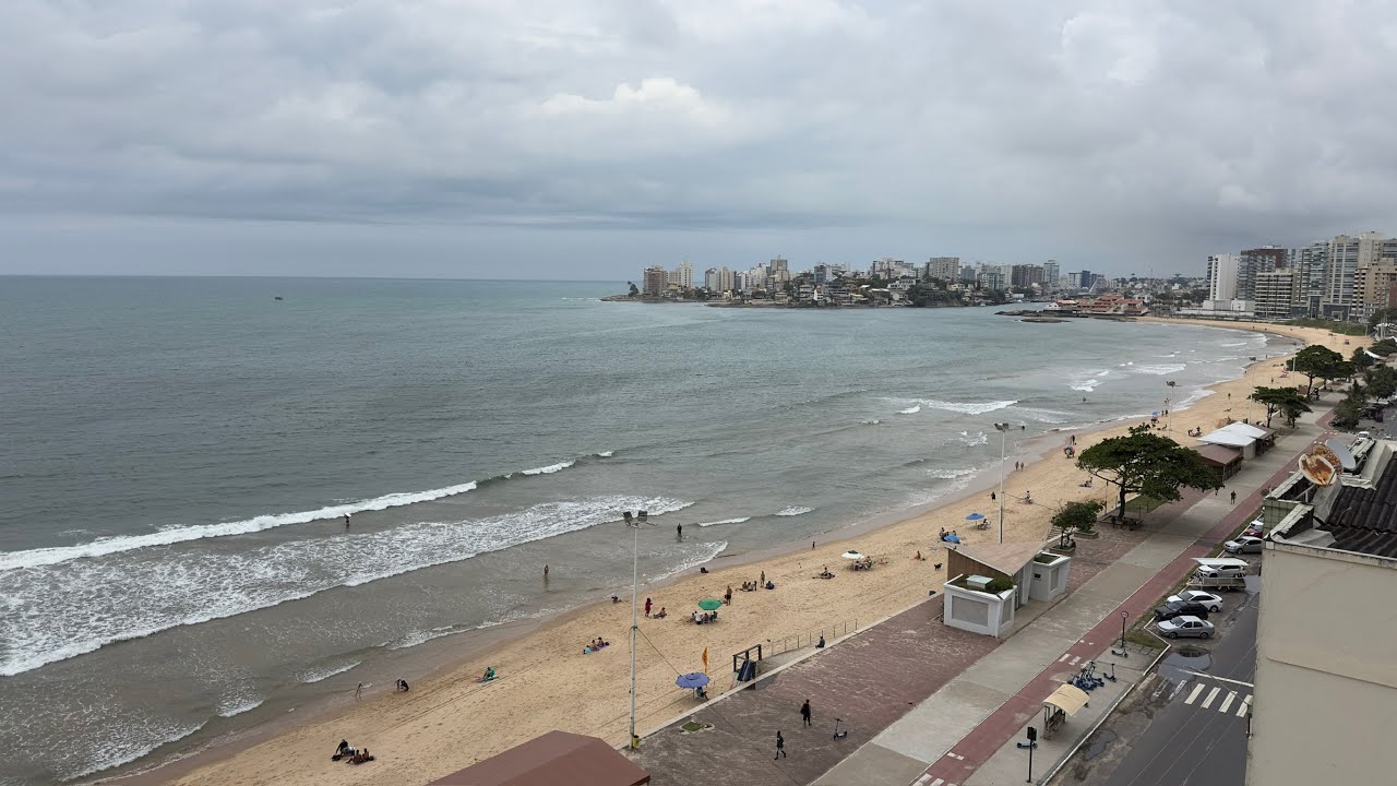 Apartamento na Praia do Morro de frente para o mar mobiliado com 3 quartos