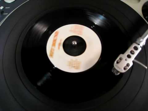 Black Uhuru - Sun Is Shining