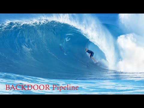 Surfing Backdoor Pipeline: Big Blue Waves w John John Florence  Leonardo Fioravanti  Nathan Florence
